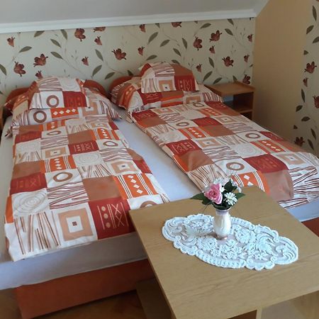Hajdúszoboszló Nati Es Bea Vendeghaz 아파트 외부 사진